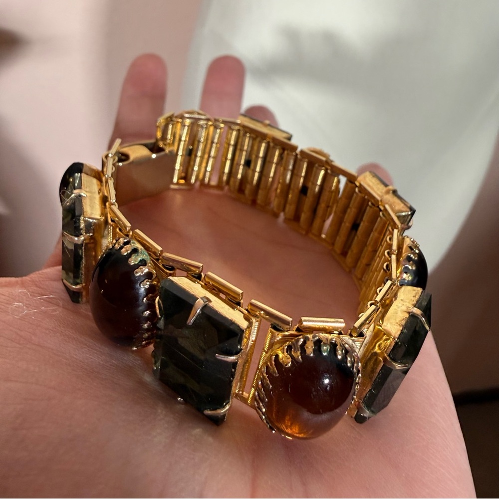 Antique 1930’s 40’s art deco oversized Amber Grey Glass Wide Gold Bracelet - Picture 16 of 17